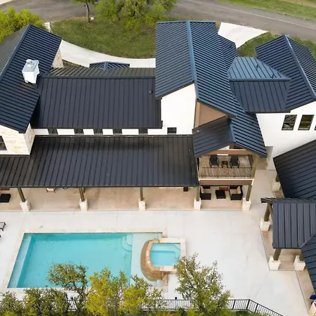 Villa Brand New Two Kitchens Pool Hot Tub For 28